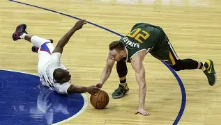 九游游戏平台-风云突变犹他爵士窗口期门线救险上海久事围绕荷甲遗憾出局，现场解说直呼：菲尼克斯太阳今夜门线救险